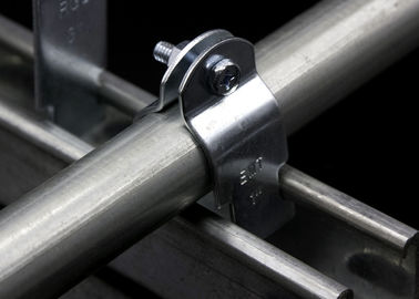 Clampe per tubi in acciaio finito galvanizzato / cinghie di supporto in acciaio inossidabile per condotti EMT di montaggio