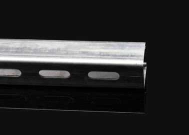 41x21mm 41x41mm / Strut a fessura in acciaio leggero canale C e canale U/