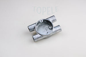 BS4568 BS31 Box di giunzione circolare terminale unidirezionale malleabile
