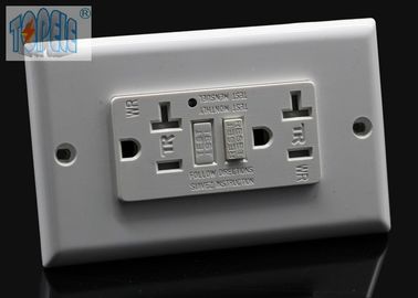15A 125V AC GFCI Receptacles Duplex Tamper Resistant End Of Life Monitoring Funzione