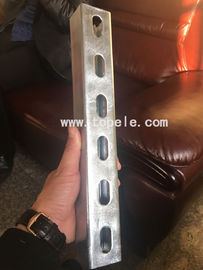 Caldo immersione in acciaio galvanizzato a fessura canale Unistrut per sostenere condotti 41X 41MM